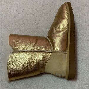 Classic short GOLD UGGS